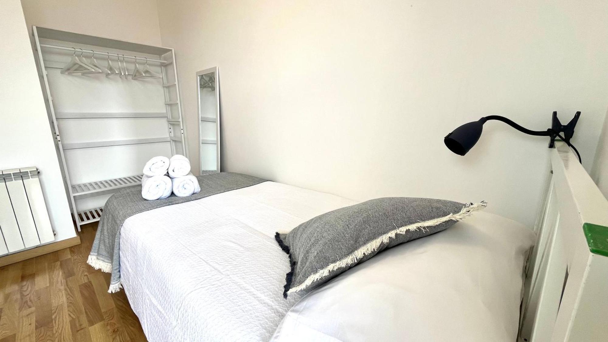 Apartamento Con Terraza By Prestigi Terrassa Kültér fotó